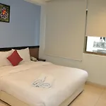Oyo 151 Twin Hotel