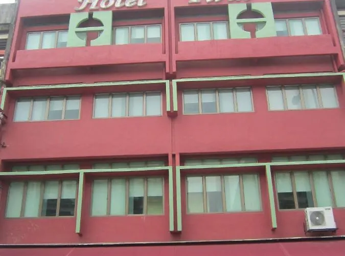 Oyo 151 Twin Hotel