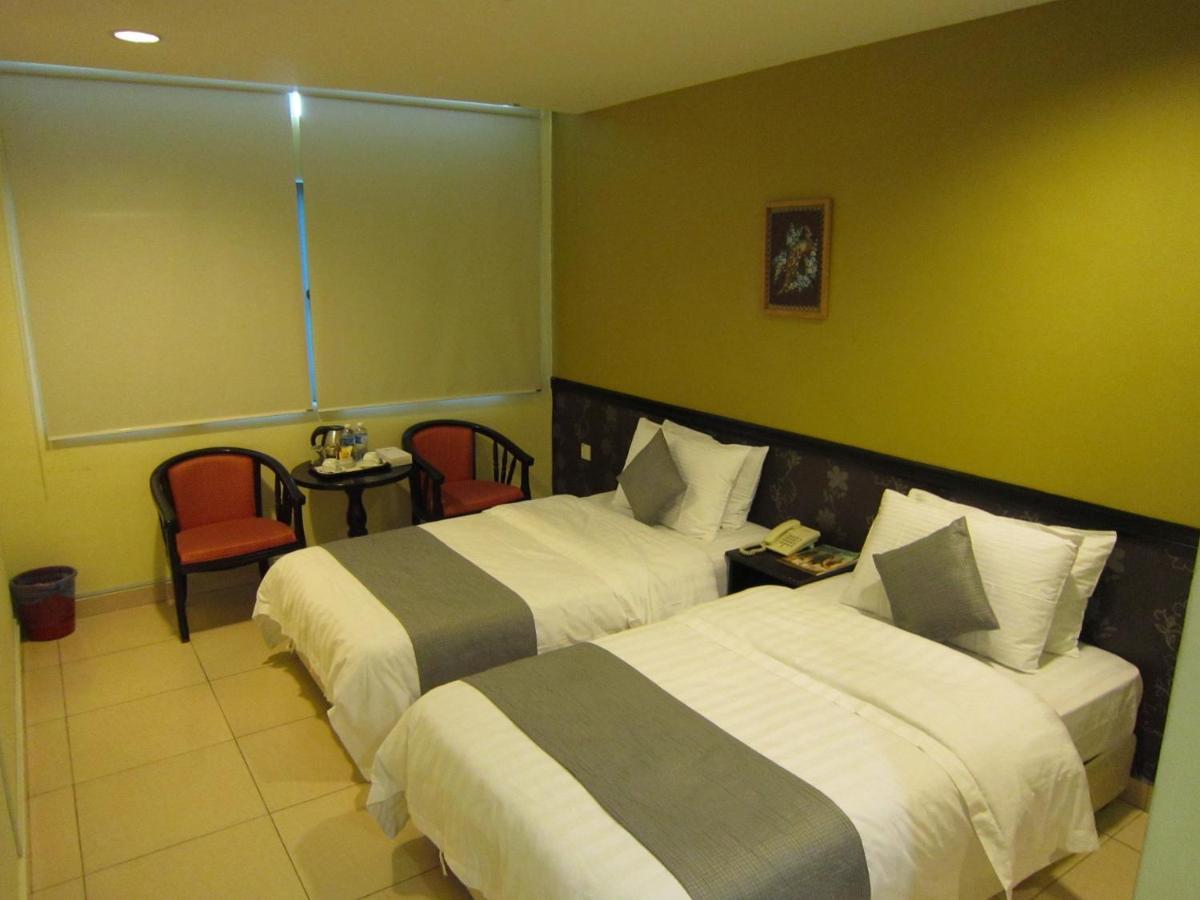 Oyo 151 Twin Hotel 2*