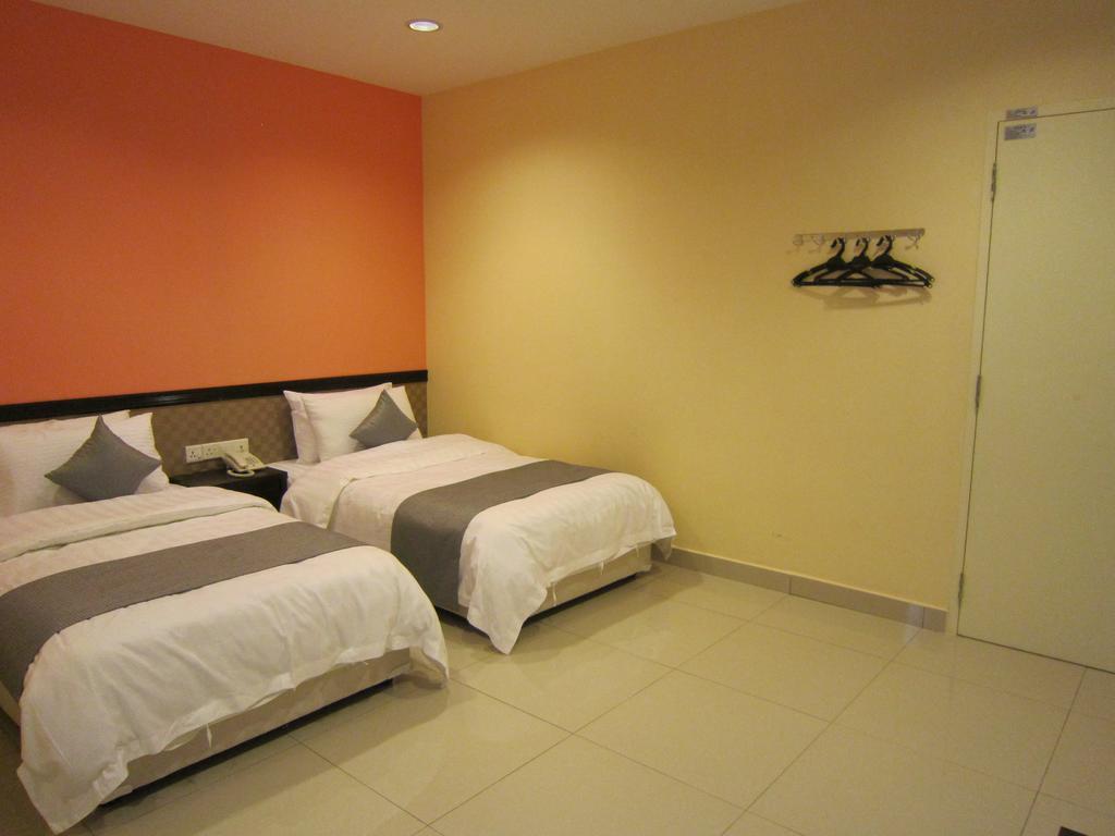 Oyo 151 Twin Hotel