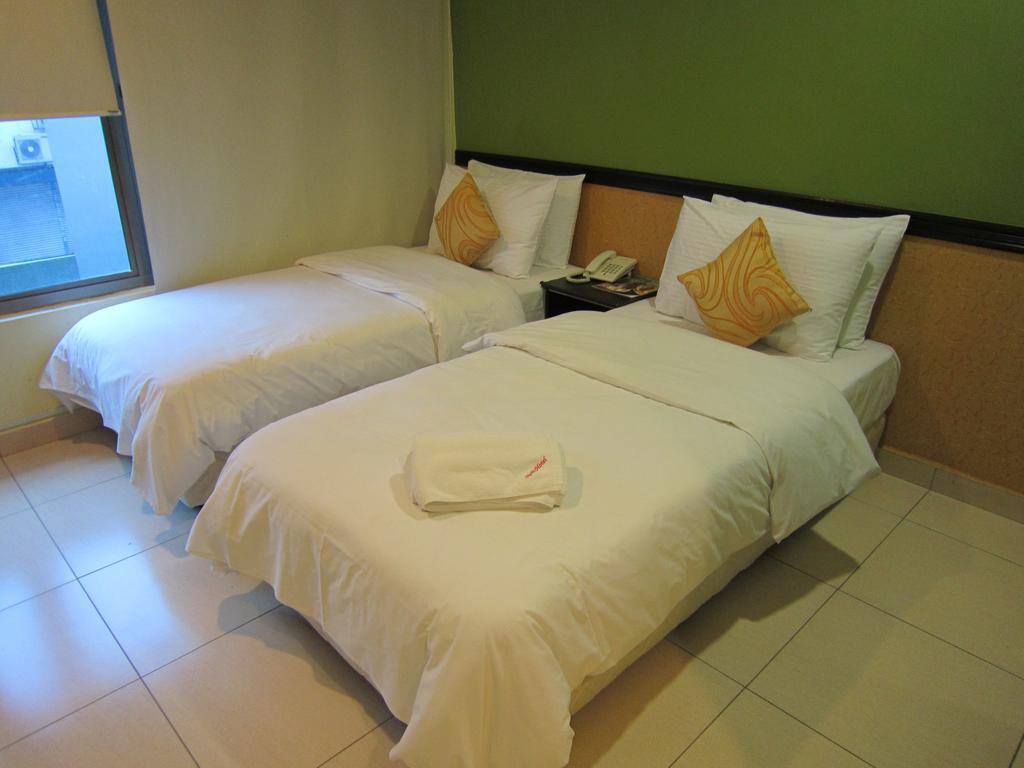 Oyo 151 Twin Hotel
