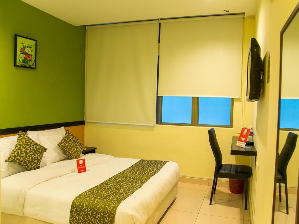 Oyo 151 Twin Hotel
